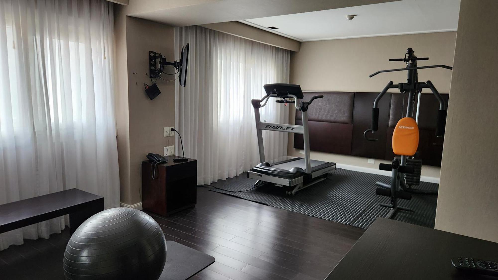 Amerian Rio Gallegos Apart & Suites Exterior photo
